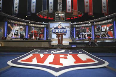 2010 NFL Draft: Round One Notes/Full Draft Player Listings